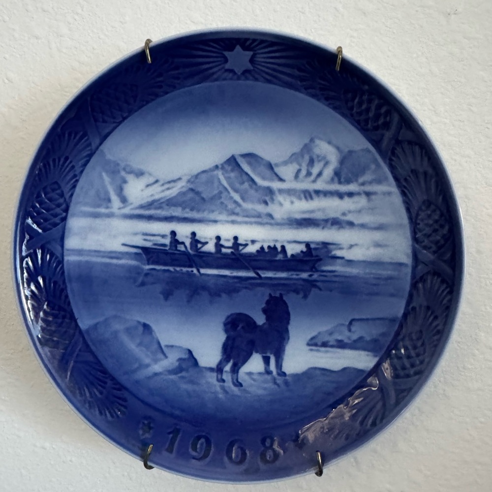 Vintage Royal Copenhagen 1968 Christmas Plate | The Last Umiak | Kai Lange
